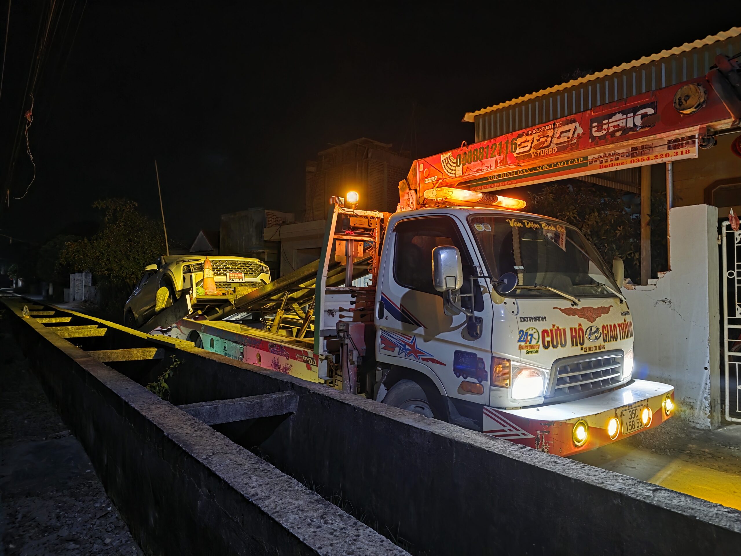 Read more about the article Xe Hỏng Trên Cao Tốc Ninh Bình