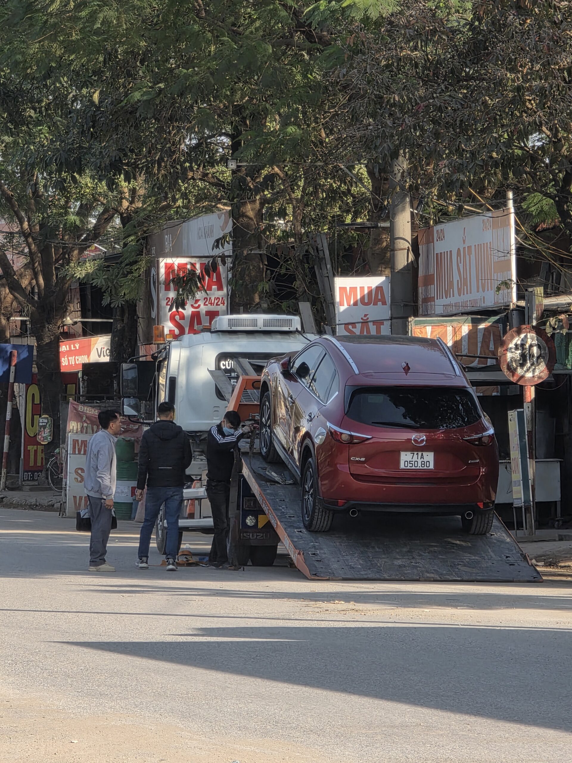 Thay Lốp, Thay Ắc Quy Ô Tô Tại Nhà 1 Thay Lốp, Thay Ắc Quy Ô Tô Tại Nhà